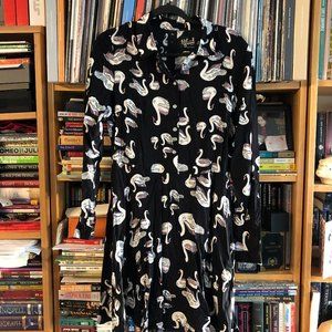 Hell Bunny dress size Large Black with White swans